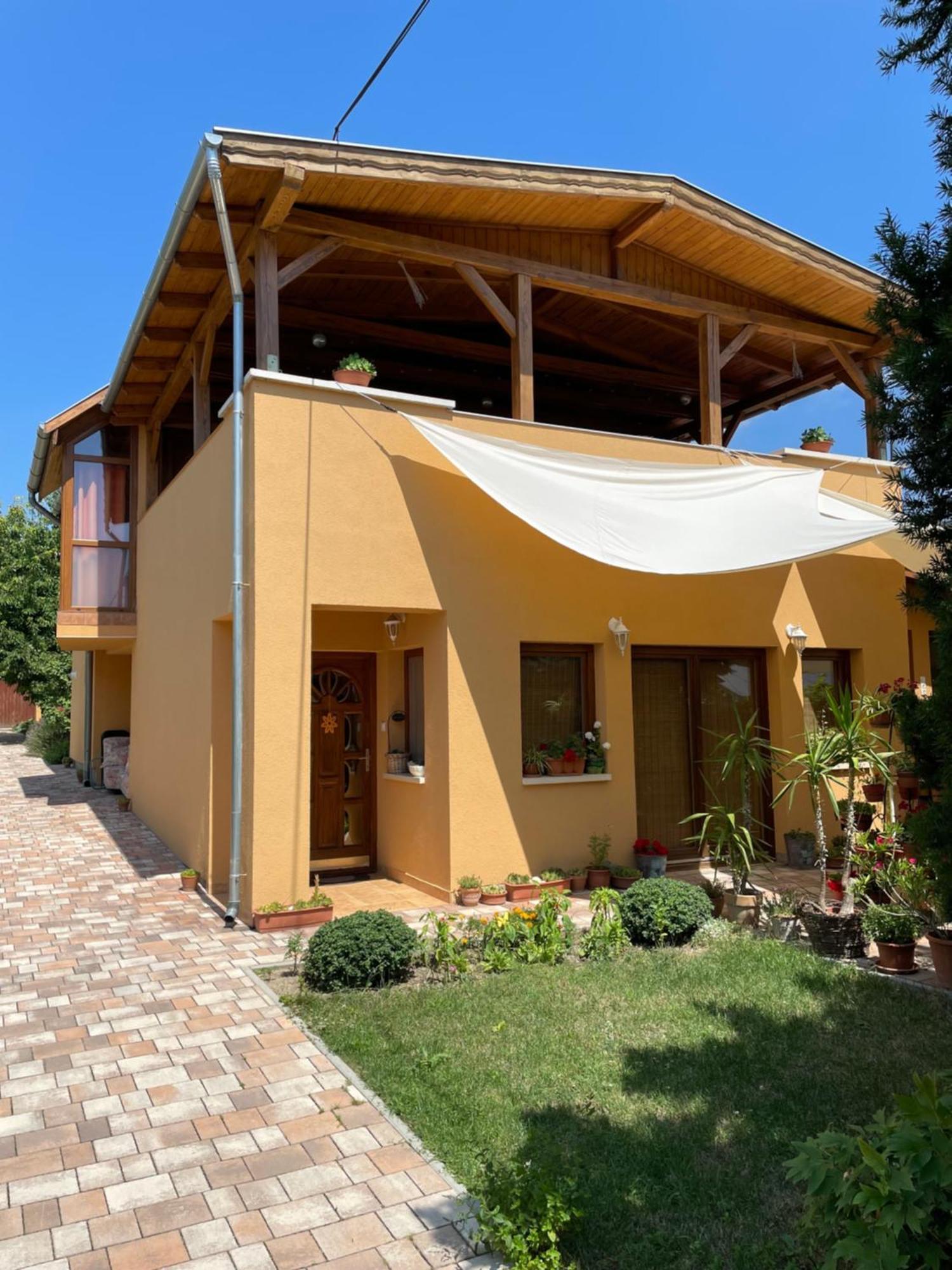 Jazmin-Szieszta Apartmanhaz Balatonfuered ภายนอก รูปภาพ